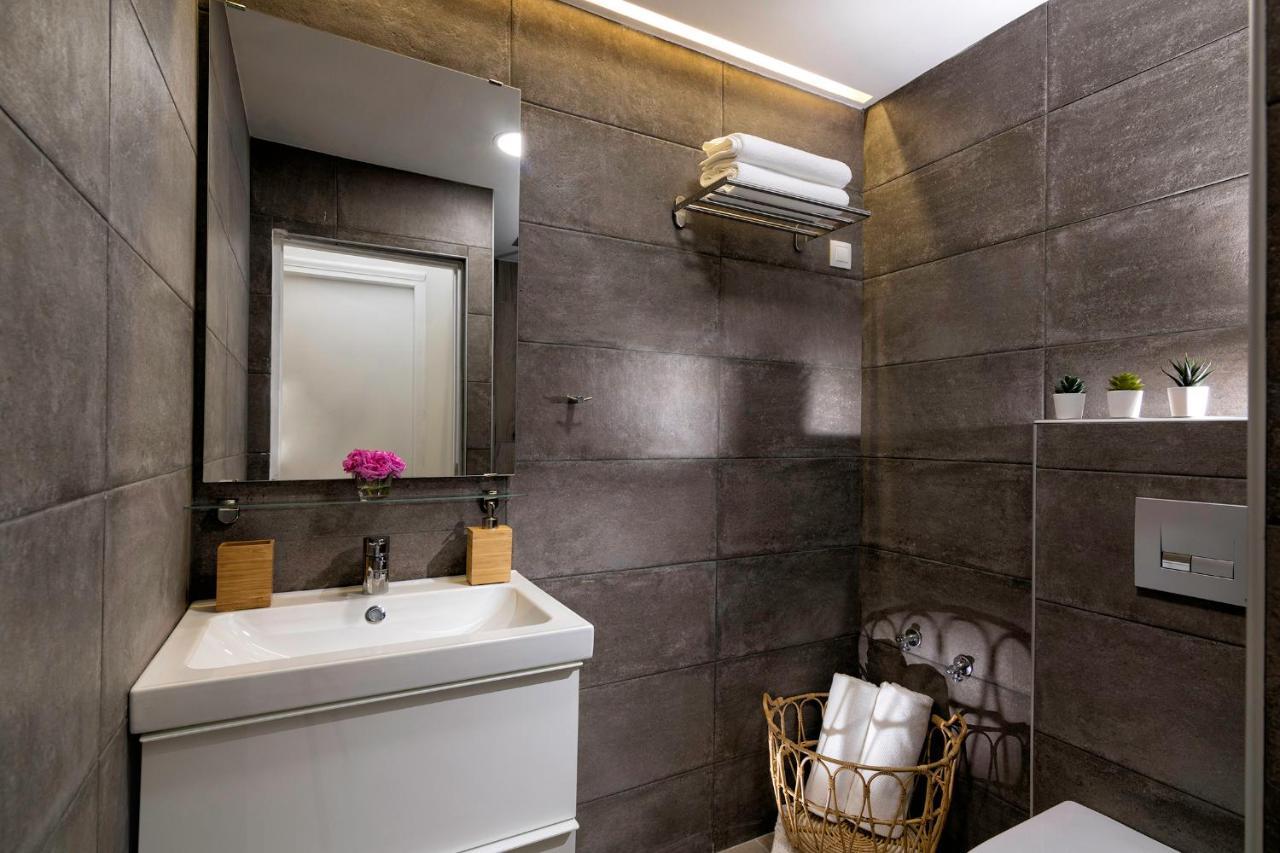 Stylish Apartment By City Center Iraklio Exterior foto
