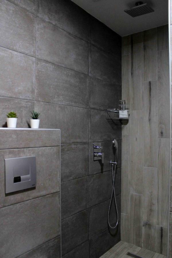 Stylish Apartment By City Center Iraklio Exterior foto